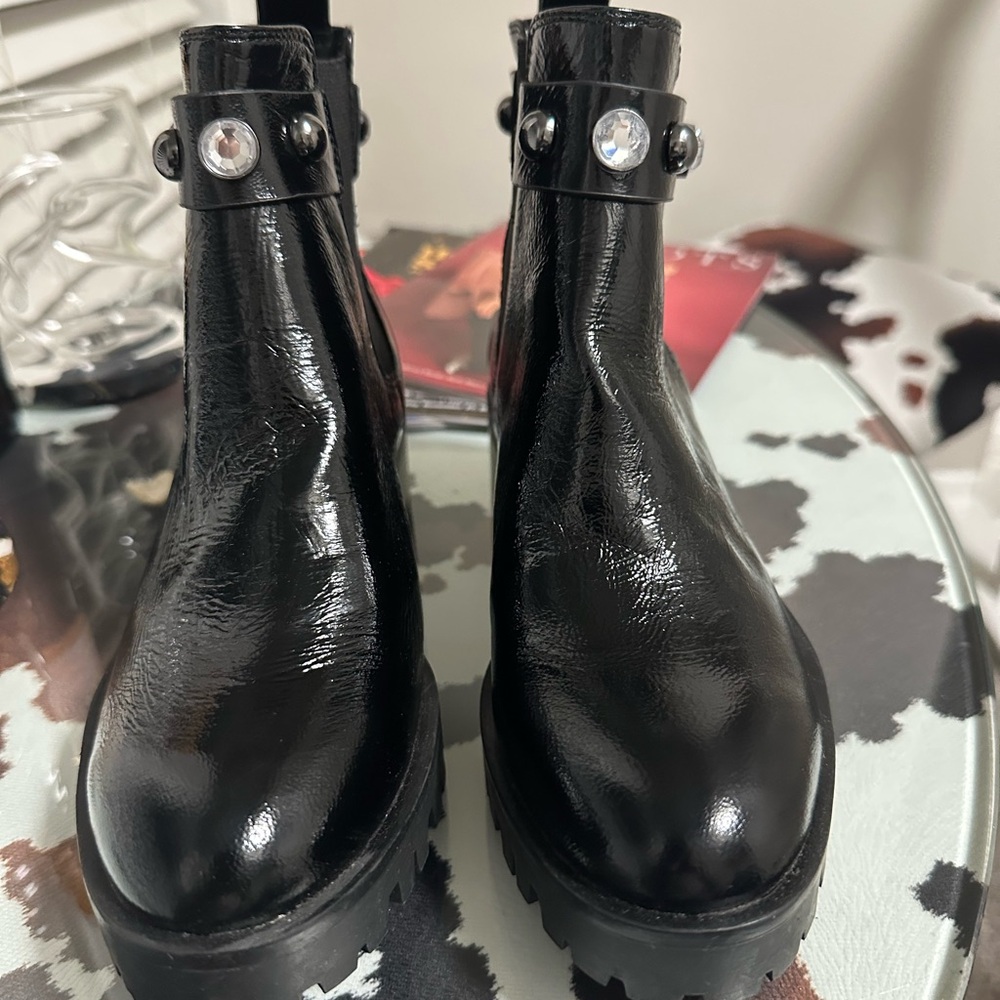 NWOB: Karl Lagerfeld Black Pola Faux Pearl Studded Chelsea Boots